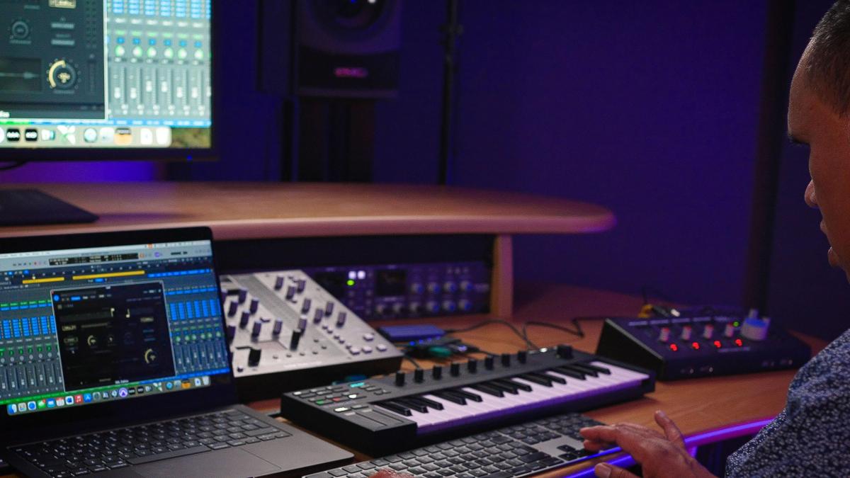 Ver https://www.youtube.com/watch?v=ritJVbYWw-Y